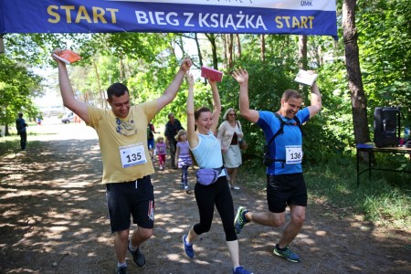 IV Bieg z książką [fot. Andrzej Romański]